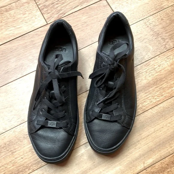 Womens Sneakers Ugg Zilo Black Trainers Women's Ugg Leather